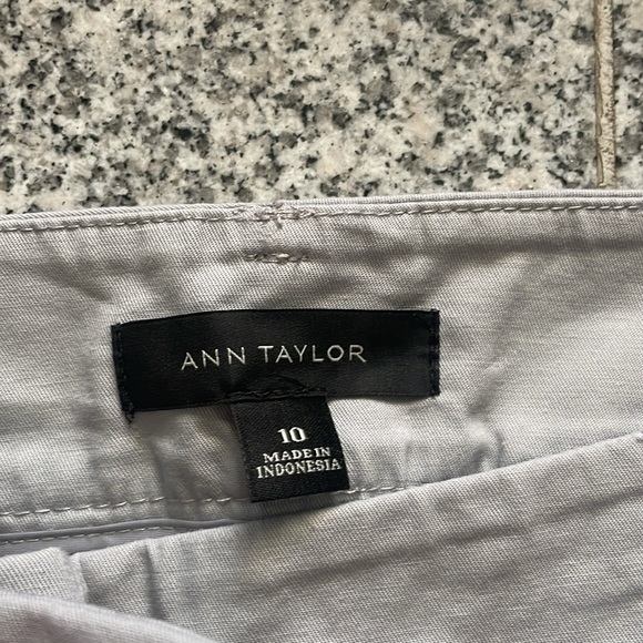 Ann Taylor Kate Crop Pant Size 10 - Picture 3 of 12